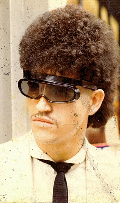 Posted on April 22, 2009 Categories Rad DudesTags afro, fro, mustache, shades, tie0 Comments - zvyrjhxrsmet41wiieuzvompo1_500